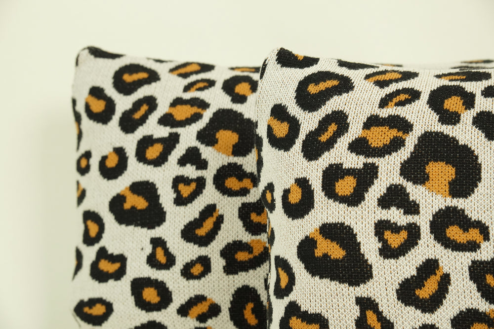 {Clara Cushion Cover} - {Amracasa}