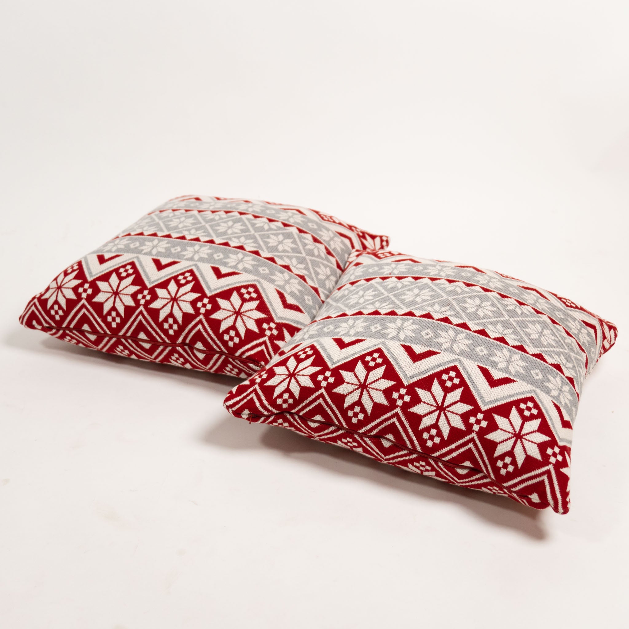 Snowflake Cushion Cover ( Pack Of 1 )